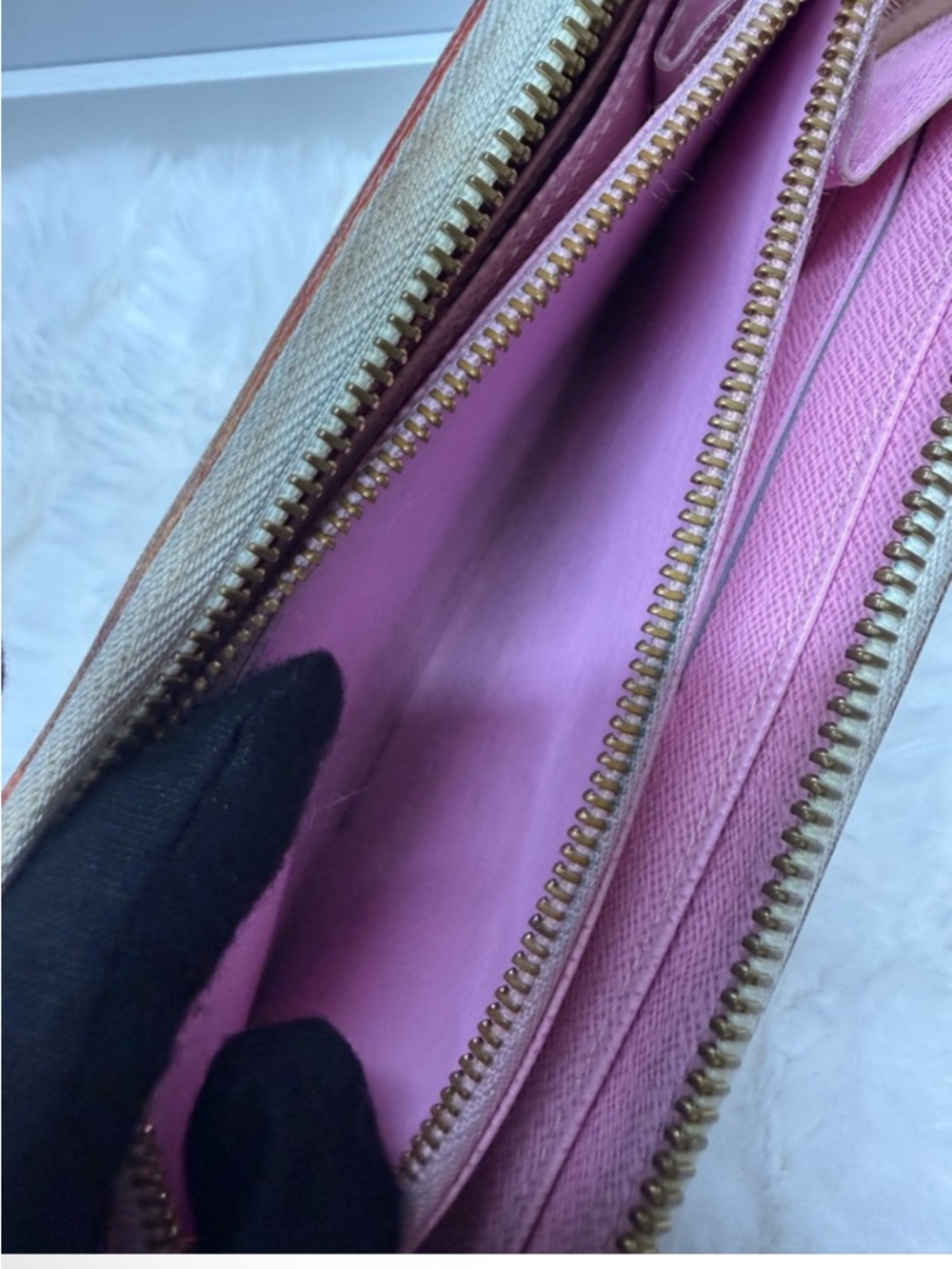 Louis Vuitton Takashi Murakami White Multicolor Monogram Long Continental Wallet - Picture 9 of 13